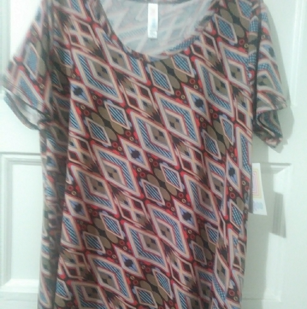 Classic t Lularoe